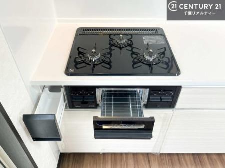 �L�b�`�� �R�����͎O������̂ł������̓����i�s���ł��܂��B
�������O�����t���ł��B�����X�y�[�X���L�X���Ă���׍�Ƃ����₷���I�g�����肪�ǂ��V�X�e���L�b�`���ł��I