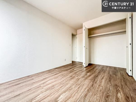 �Q�� ���[�͂̂���m���ł��B����������������L�X�Ǝg���ċC�������ǂ��ł��I
�L���C�Ȗ��邢�������ŉ߂����̂́A�X�ɂ̂�т�������ł��܂��ˁI