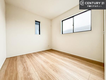 �q������ �|���o�������Ȃ��������́A���q�l�̂������Ƃ��Ă����S�ł��I
���[�X�y�[�X���[�����Ă���̂ŎU�炩�������������T�b�ƕЕt�����܂��I