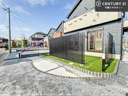 ���ԏ� ���ԃX�y�[�X��2�䕪����܂��I�Z�J���h�J�[�͂������A�o�C�N�⎩�]�ԂȂǂ��u���ꏊ�ɍ���܂���B