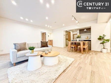 ���r���O �D�����z���܂肪���r���O����ł���ċ��S�n�̗ǂ���Ԃ����o���Ă���܂��I
���났�̎��Ԃ��߂����܂��I