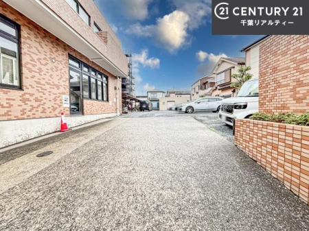  �ڂ����󂫏󋵂��m�肽���ꍇ�͂��C�y�ɂ��₢���킹���������I
���ӊ���A���q�l�̂���]�ɍ������������ꏏ�ɂ��ē���v���܂��B�Z��[���A�h�o�C�U�[�ɂ�邲���k������܂��B