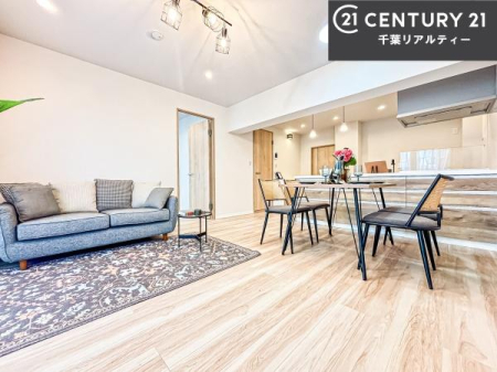 ���r���O �J�����̂���L�XLDK�I�\�t�@�[��_�C�j���O�e�[�u����u���Ă������ɂȂ�Ȃ��̂ŉ��K�ɉ߂����܂��I�R�~���j�P�[�V���������₷�����r���O�ł��B