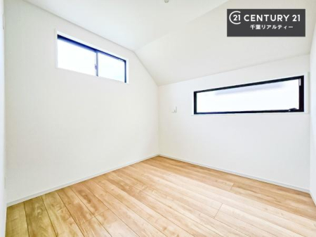 �m�� 2�ʍ̌����m�ۂ������邢�����́A���ʂ����ǂ��A���邭��ϋ��S�n�̗ǂ���ԂƂȂ��Ă���܂��B�����b�N�X���ĉ߂�����S�n�̗ǂ��������ł��I