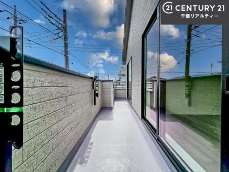 �o���R�j�[ �z������̗ǂ��o���R�j�[�ŁA�����󕨂��悭���������ł��ˁI
���V�C�̗ǂ����ɂ̓o���R�j�[�֏o�ă��t���b�V������̂��C�����悳�����ł��B