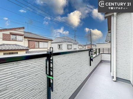 �o���R�j�[ �z������̗ǂ��o���R�j�[�ŁA�����󕨂��悭���������ł��ˁI
���V�C�̗ǂ����ɂ̓o���R�j�[�֏o�ă��t���b�V������̂��C�����悳�����ł��B