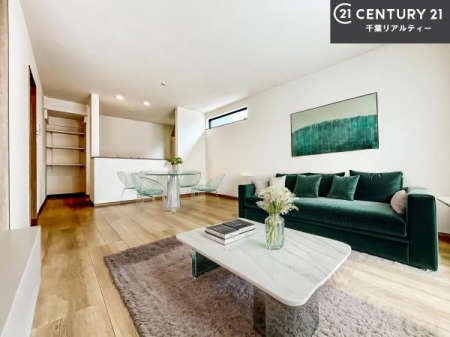 ���r���O �Ƌ��CG�p�[�X�ł��B�J�����̂���L�XLDK�I�\�t�@�[��_�C�j���O�e�[�u����u���Ă������ɂȂ�Ȃ��̂ŉ��K�ɉ߂����܂��I�R�~���j�P�[�V���������₷�����r���O�ł��I