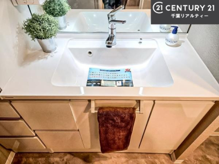 ���ʑ�E���ʏ� �[�����ʑ�{�E���́A�������˂ɂ����̂ł�����ꂪ�y�X�I���������ۂĂ܂��I
�L���C�Ȑ��ʏ��Ŏ��������̃��`�x�[�V�������オ��܂��ˁI