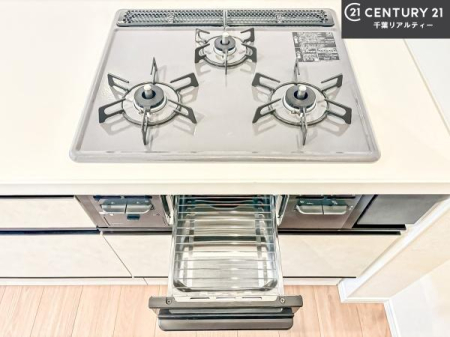 �L�b�`�� �R�����͎O������̂ł������̓����i�s���ł��܂��B
�������O�����t���ł��B�����X�y�[�X���L�X���Ă���׍�Ƃ����₷���I�g�����肪�ǂ��V�X�e���L�b�`���ł��I