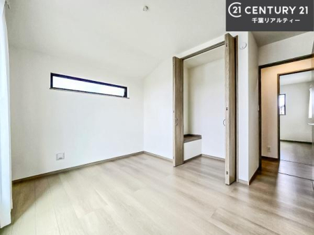 ���r���O�ȊO�̋��� ���[���������肠��̂ŉƋ�̔z�u�����₷���A���C�t�X�^�C���ɍ��킹����������肪�\�ł��B