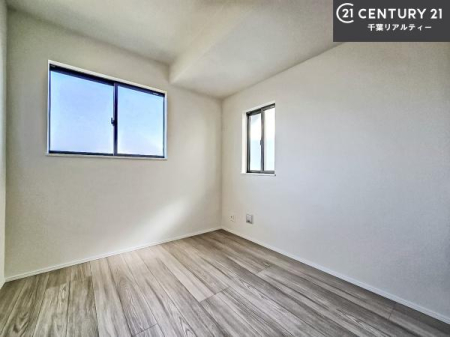 �q������ �|���o�������Ȃ��������́A���q�l�̂������Ƃ��Ă����S�ł��I
���[�X�y�[�X���[�����Ă���̂ŎU�炩�������������T�b�ƕЕt�����܂��I