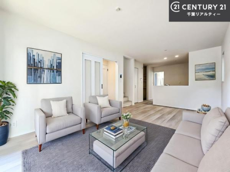 ���r���O �Ƌ��CG�p�[�X�ł��B�S�n�ǂ����r���O�͉Ƒ������R�ƏW�܂�܂��B�Ƒ��c�R�̎��Ԃ����������ł��B���Ƒ��ƁA����w�[���������Ԃ��߂��������ł��ˁB