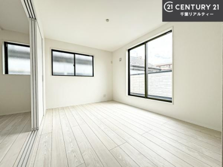 �m�� 2�ʍ̌����m�ۂ������邢�����́A���ʂ����ǂ��A���邭��ϋ��S�n�̗ǂ���ԂƂȂ��Ă���܂��B�����b�N�X���ĉ߂�����S�n�̗ǂ��������ł��I