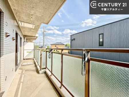 �o���R�j�[ �z������̗ǂ��o���R�j�[�ŁA�����󕨂��悭���������ł��ˁI
���V�C�̗ǂ����ɂ̓o���R�j�[�֏o�ă��t���b�V������̂��C�����悳�����ł��B