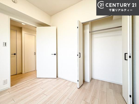 �m�� �V���v���Ƀf�U�C������Ă��邽�߁A�Ƌ��I�т܂���I
���C�ɓ���̉Ƌ��u���Ă��낰���Ԃ���邱�Ƃ��ł��܂��B
