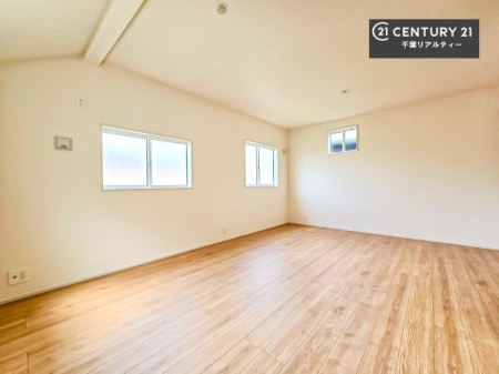 ���r���O�ȊO�̋��� �V���v���Ƀf�U�C������Ă��邽�߁A�Ƌ��I�т܂���I
���C�ɓ���̉Ƌ��u���Ă��낰���Ԃ���邱�Ƃ��ł��܂��B