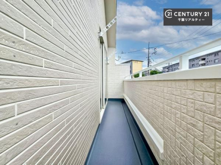 �o���R�j�[ �z������̗ǂ��o���R�j�[�ŁA�����󕨂��悭���������ł��ˁI
���V�C�̗ǂ����ɂ̓o���R�j�[�֏o�ă��t���b�V������̂��C�����悳�����ł��B