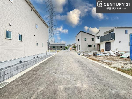 �O�ʓ��H�܂ތ��n�ʐ^ ���ӊ���A���q�l�̂���]�ɍ������������ꏏ�ɂ��ē���v���܂��B�Z��[���A�h�o�C�U�[�ɂ�邲���k������܂��B���Ђ͂��₢���킹�ɑ��Ή����܂��I���҂������܂���I