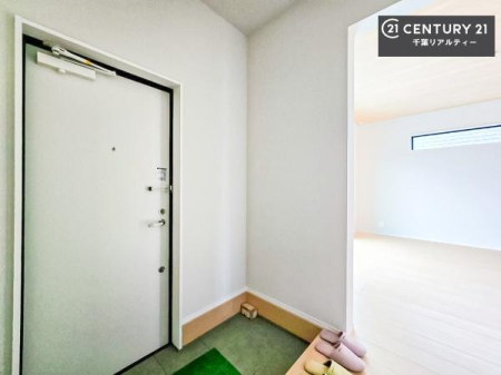 ���� ���ċA���Ă��Ă��A�������܁I�����������Ȃ�A�D�����}������Ă�����ԂɂȂ��Ă��܂��B
���邭��������錺�ւł��I