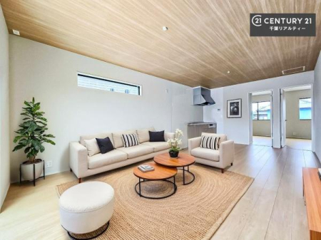 ���r���O �Ƌ��CG�p�[�X�ł��B�S�n�ǂ����r���O�͉Ƒ������R�ƏW�܂�܂��B�Ƒ��c�R�̎��Ԃ����������ł��B���Ƒ��ƁA����w�[���������Ԃ��߂��������ł��ˁB