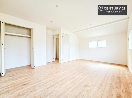 �q������ ���[�͂̂���m���ł��B����������������L�X�Ǝg���ċC�������ǂ��ł��I
�L���C�Ȗ��邢�������ŉ߂����̂́A�X�ɂ̂�т�������ł��܂��ˁI