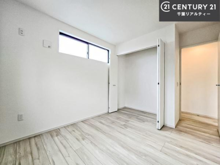 �Q�� �D���������������ޗm���́A���̖ڊo�߂��C�������ǂ������ł��ˁB���������Ԃ��������Ɖ߂������Ƃ��ł��܂��B�D�����F�����̃t���[�����O���ǂ�ȉƋ�ɂ��}�b�`���܂��I