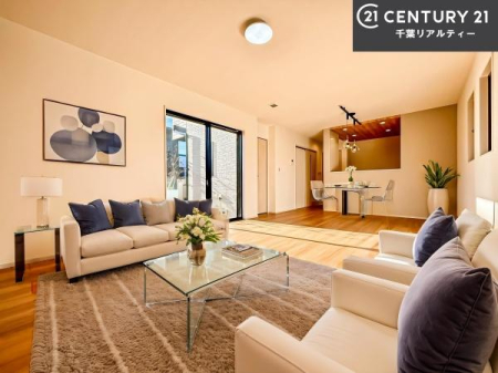 ���r���O �Ƌ��CG�p�[�X�ł��B��؂ȉƑ����W�܂邩�炱��LDK�ɂ͂�����肽���B
�q�����������C�ɏ΂��Ȃ��瑖�����Ă���p�����������u�L���Ƃɂ��ėǂ������v�Ǝv���u�Ԃł��B