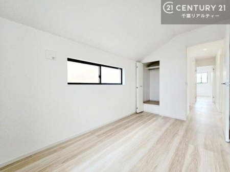 �m�� �V���v���Ƀf�U�C������Ă��邽�߁A�Ƌ��I�т܂���I
���C�ɓ���̉Ƌ��u���Ă��낰���Ԃ���邱�Ƃ��ł��܂��B

