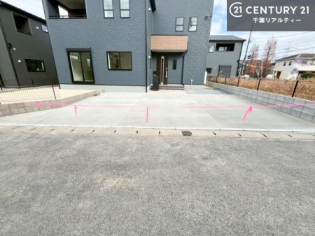 ���ԏ� ���ԃX�y�[�X��3�䕪����܂��I�Z�J���h�J�[�͂������A�o�C�N�⎩�]�ԂȂǂ��u���ꏊ�ɍ���܂���B