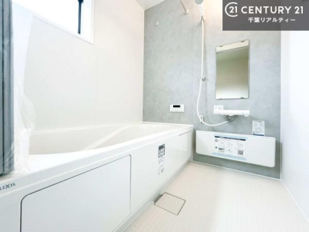 ���� �������������l�̕��͋C�̃o�X���[���́A�����o�Ă��ăo�X�^�C�����[���I
���d���撣���Ă��邲�J���ɂ��D�݂̓����̓����܂����āA�y����ł݂Ă͂������ł��傤���H