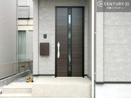 ���̑����n �����T���̂������E���v�]�E������ȂǁA���Ȃ�ƕ��ЃX�^�b�t�܂ł��\���t�����������I�s���Y�Ɋւ��邱�ƂȂ�A�ǂ̂悤�Ȃ��Ƃł����S���ӑΉ������Ē����܂��B
