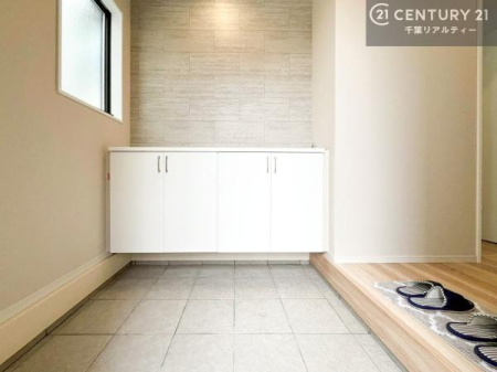 ���� ���ċA���Ă��Ă��A�������܁I�����������Ȃ�A�D�����}������Ă�����ԂɂȂ��Ă��܂��B
���邭��������錺�ւł��I