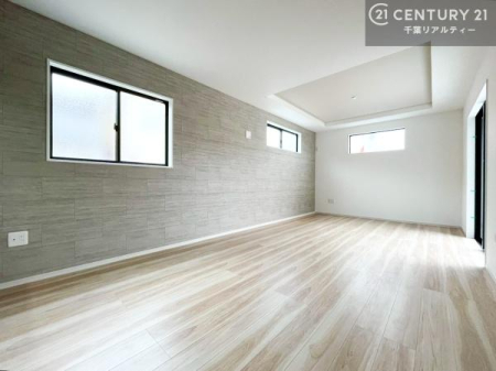 ���r���O �傫�ȑ����炽���Ղ�̗z���������閾�邢���r���O�B�J�����̂��郊�r���O�ŉƑ��c���̂��났�̎��Ԃ��߂����܂��I�����̂����w�\�ł��I���񌻒n�ŗz������Ȃǂ��̊����������܂��I