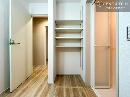 ���ʑ�E���ʏ� ���[�����Ղ�̐��ʎ��I���p�i�̃X�g�b�N��o�X�^�I�����X�b�L���Ǝ��[�ł��Ď��o���₷���I����肪�X�b�L���Еt���ċC�����̗ǂ���ԁI