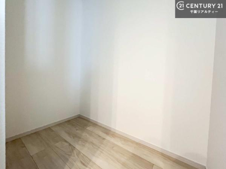 ���[ �E�H�[�N�C���N���[�[�b�g�t���ł��B��������̂��m���Ȃǂ����[���Ă��������ł��ˁI���ɂ���@�������ȂǋG�ߕ��̑傫�ȉƓd�����[�ł��܂��I