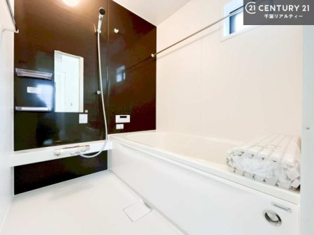 ���� �������������l�̕��͋C�̃o�X���[���́A�����o�Ă��ăo�X�^�C�����[���I
���d���撣���Ă��邲�J���ɂ��D�݂̓����̓����܂����āA�y����ł݂Ă͂������ł��傤���H