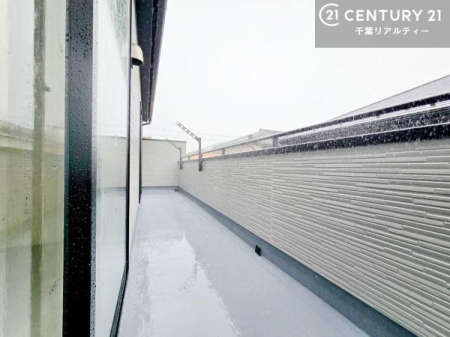 �o���R�j�[ �z������̗ǂ��o���R�j�[�ŁA�����󕨂��悭���������ł��ˁI
���V�C�̗ǂ����ɂ̓o���R�j�[�֏o�ă��t���b�V������̂��C�����悳�����ł��B