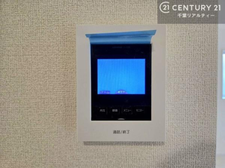 ���̑� TV���j�^�[�t�C���^�[�t�H���������B���K�҂̊���m�F���Ă���Ή��ł��邽�߁A�h�Ɩʂɂ��z�����ꂽ���S�̐ݔ��ł��B