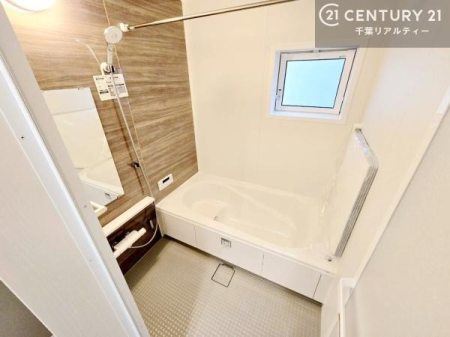 ���� �L�X�o�X�ň���̔������t���b�V���B�����L�΂���̂ŁA�����ɂ��������ƐZ����܂��ˁI�����̃o�X�^�C�����y���݂ɂȂ�܂��B