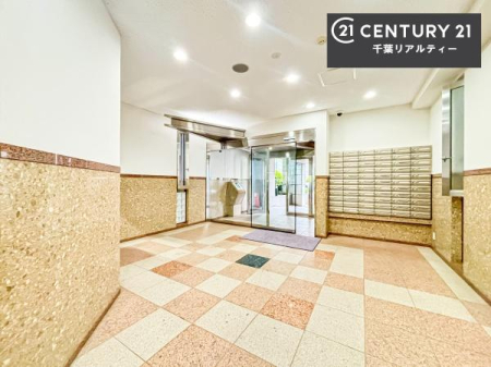 ���r�[ ��؂Ȃ��q�l�����o�}�����郍�r�[�B�L�X���Ă��ĊJ�����E������������܂��B
����]�̕����܂Ƃ߂Ă��ē��B���₢���킹�ɑ��Ή����܂��I���҂������܂���I���Ђ��C�y�ɂ��₢���킹���������܂��B