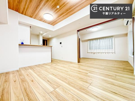 ���r���O �傫�ȑ����炽���Ղ�̗z���������閾�邢���r���O�B�J�����̂��郊�r���O�ŉƑ��c���̂��났�̎��Ԃ��߂����܂��I