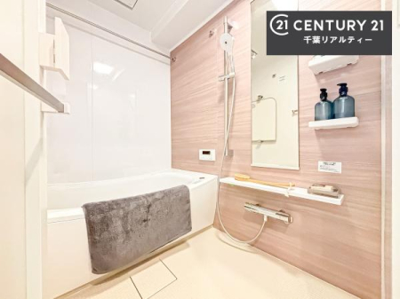 ���� �������������l�̕��͋C�̃o�X���[���́A�����o�Ă��ăo�X�^�C�����[���I
���d���撣���Ă��邲�J���ɂ��D�݂̍���̓����܂����āA�y����ł݂Ă͂������ł��傤���H