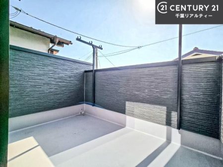 �o���R�j�[ �z������ǍD�ȃo���R�j�[�ł��I���ꂽ���ɂ͐�������n����J���I�Ȏ��Ԃ��y���߂܂��B
