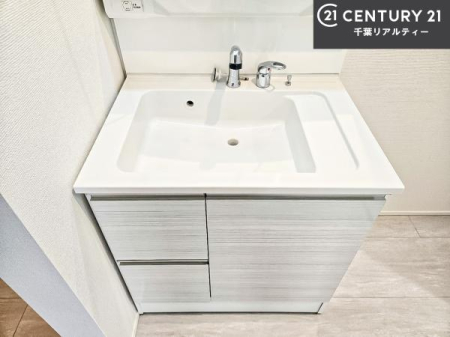 ���ʑ�E���ʏ� �[�����ʑ�{�E���́A�������˂ɂ����̂ł�����ꂪ�y�X�I���������ۂĂ܂��I
�L���C�Ȑ��ʏ��Ŏ��������̃��`�x�[�V�������オ��܂��ˁI