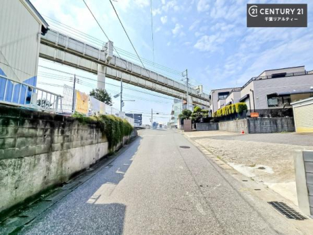 �O�ʓ��H�܂ތ��n�ʐ^ ���낢��Ȃ���]���������܂�����A���q�l�̂��v�]���ǂ��ǂ������������������B
���X�^�b�t���e�ؒ��J�ɂ������������܂��I