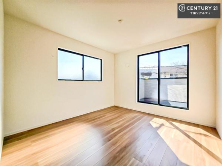 �Q�� �o���R�j�[�ɖʂ��Ă���m���ł��B���邭�����肪����A���C����������ł��܂��I���N���āA�O�ɏo�Ĕw�L�т����[�ċz�����ǂ������}������邱�Ƃ��ł��܂��B