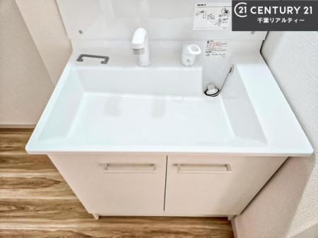 ���ʑ�E���ʏ� �[�����ʑ�{�E���́A�������˂ɂ����̂ł�����ꂪ�y�X�I���������ۂĂ܂��I
�L���C�Ȑ��ʏ��Ŏ��������̃��`�x�[�V�������オ��܂��ˁI