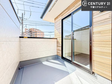 �o���R�j�[ �z������̗ǂ��o���R�j�[�ŁA�����󕨂��悭���������ł��ˁI
���V�C�̗ǂ����ɂ̓o���R�j�[�֏o�ă��t���b�V������̂��C�����悳�����ł��B