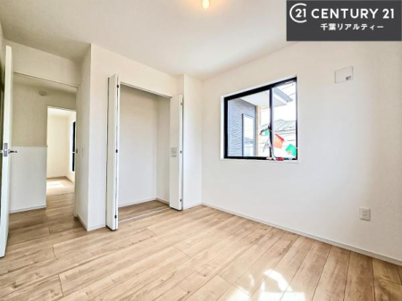 �Q�� ���[�͂̂���m���ł��B����������������L�X�Ǝg���ċC�������ǂ��ł��I
�L���C�Ȗ��邢�������ŉ߂����̂́A�X�ɂ̂�т�������ł��܂��ˁI