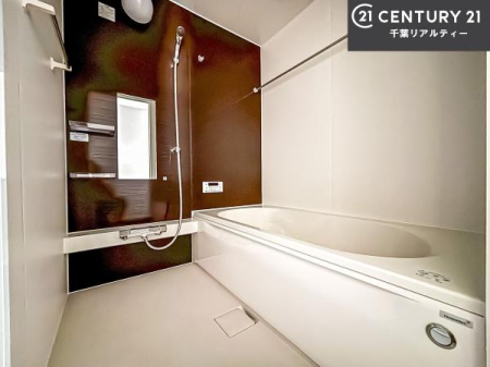 ���� �������������l�̕��͋C�̃o�X���[���́A�����o�Ă��ăo�X�^�C�����[���I
���d���撣���Ă��邲�J���ɂ��D�݂̍���̓����܂����āA�y����ł݂Ă͂������ł��傤���H